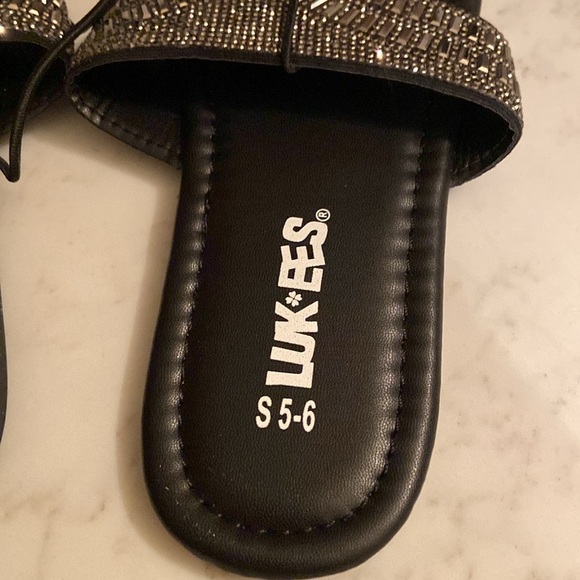 Muk luks luk ees sparkly sandals new - Picture 4 of 6